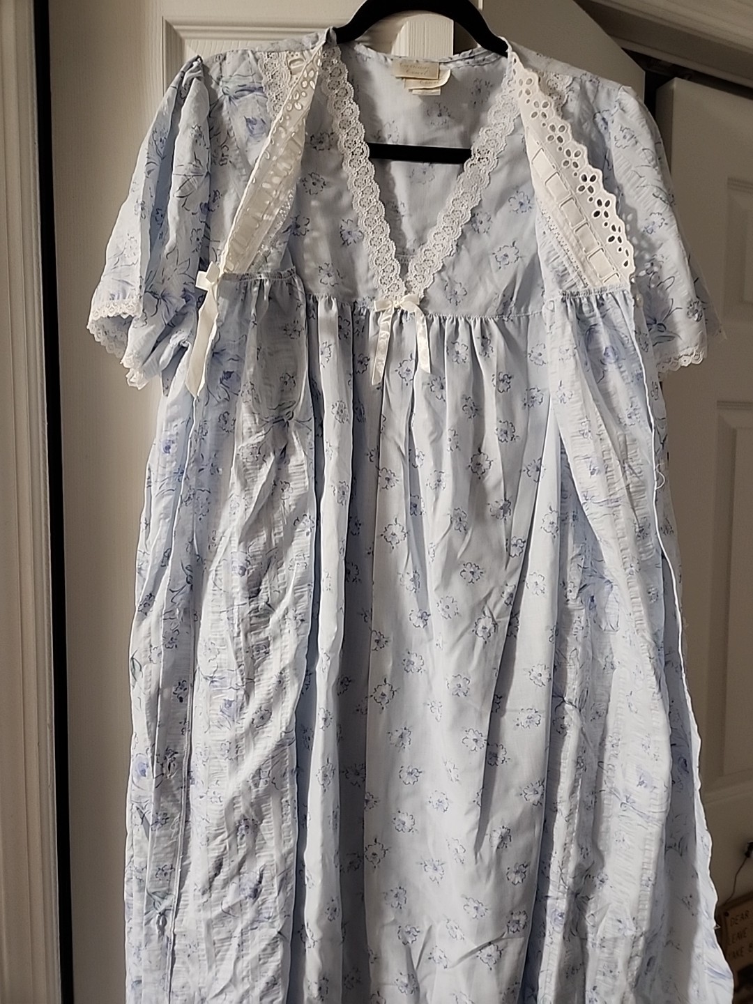 VTG Carriage Court Nightgown & House Robe Large Blue Floral Eyelet Lace Ribbon