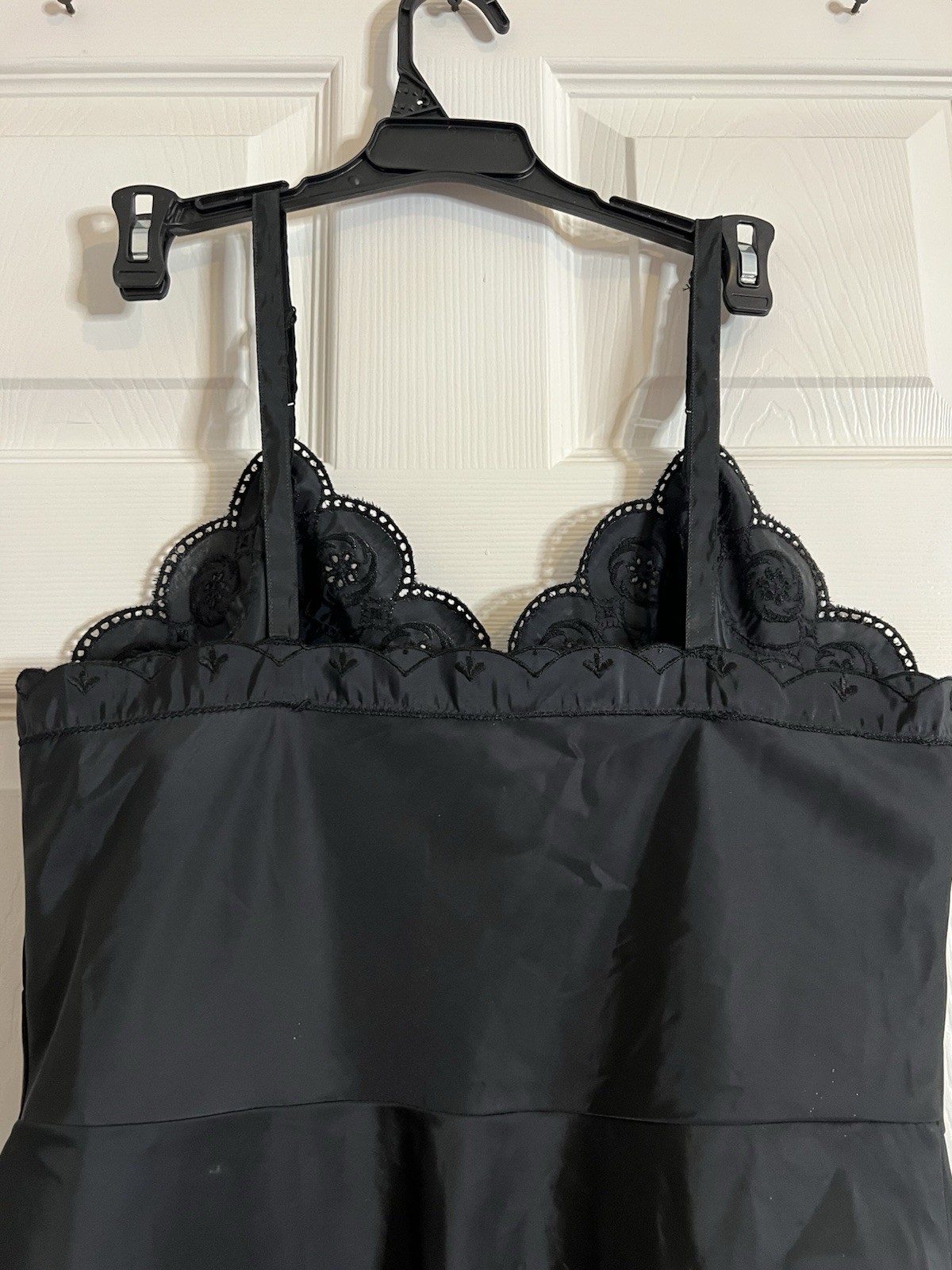 Vintage 1960 Val Mode Full Slip Black Embroidered Lace Size 34 Dacron/nylon