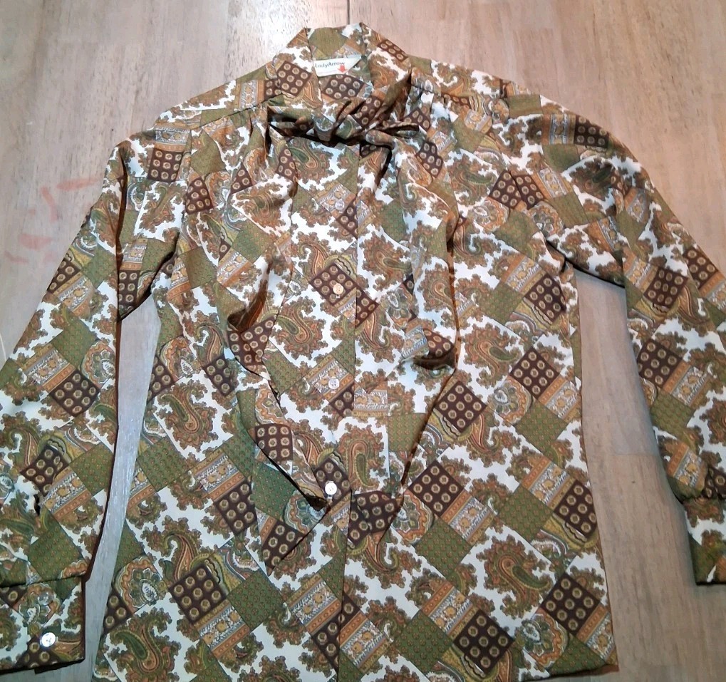 ​VTG 70s Lady Arrow Pussy Bow Blouse Paisley Patchwork Disco Boho Shirt Green L