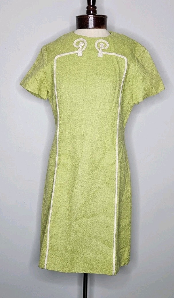 Vintage 1960s Alison Ayres Shift Dress Green White Trim Tassel Mod A-Line L/XL