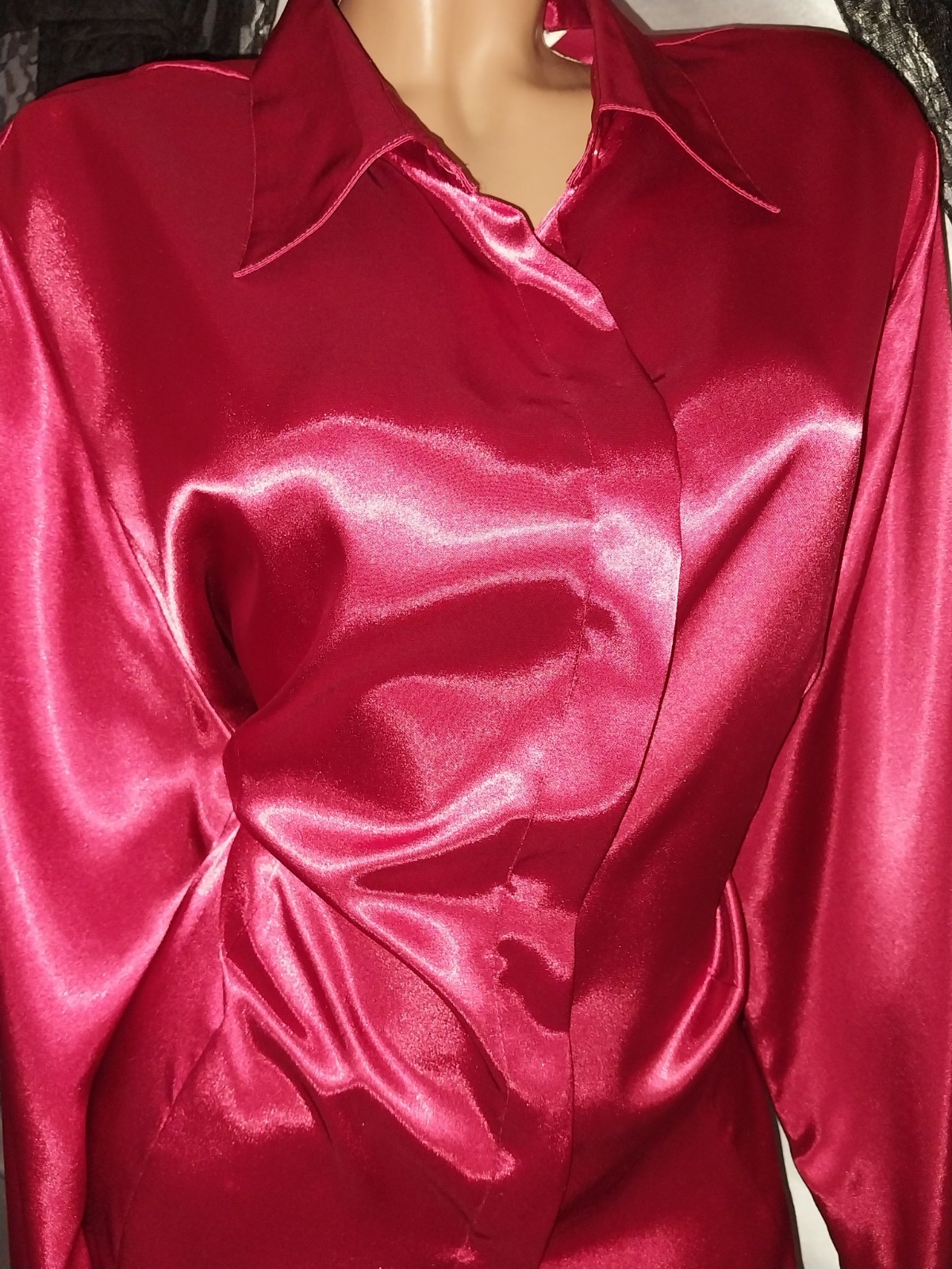 VTG SATIN SHINY RED HIDDEN BUTTON NOTCH COLLAR SECRETARY BLOUSE 48/50 NOS