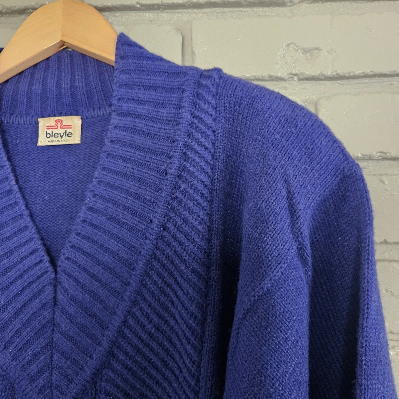 Bleyle Vintage Blue Virgin Wool Blend V-Neck Cable Knit Sweater Made in Italy