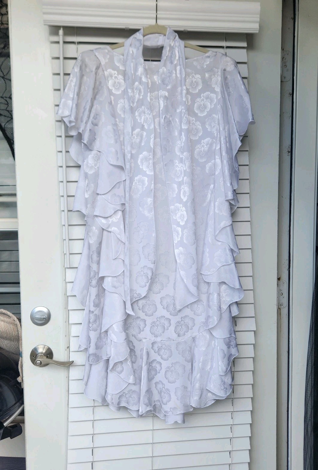 Vintage Miss Ashlee White Floral Jacquard Pattern Ruffle Dress & Scarf Tie Sz 8