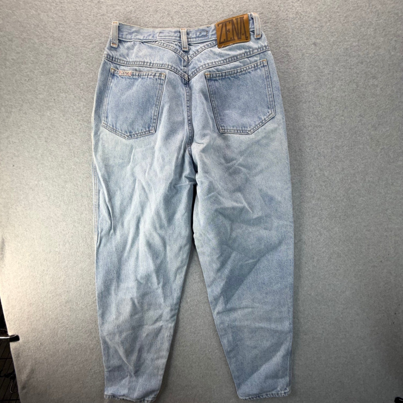 Vintage Zena Jeans Light Wash High Rise Pleated Mom Jeans Size 10 27 Waist 90s