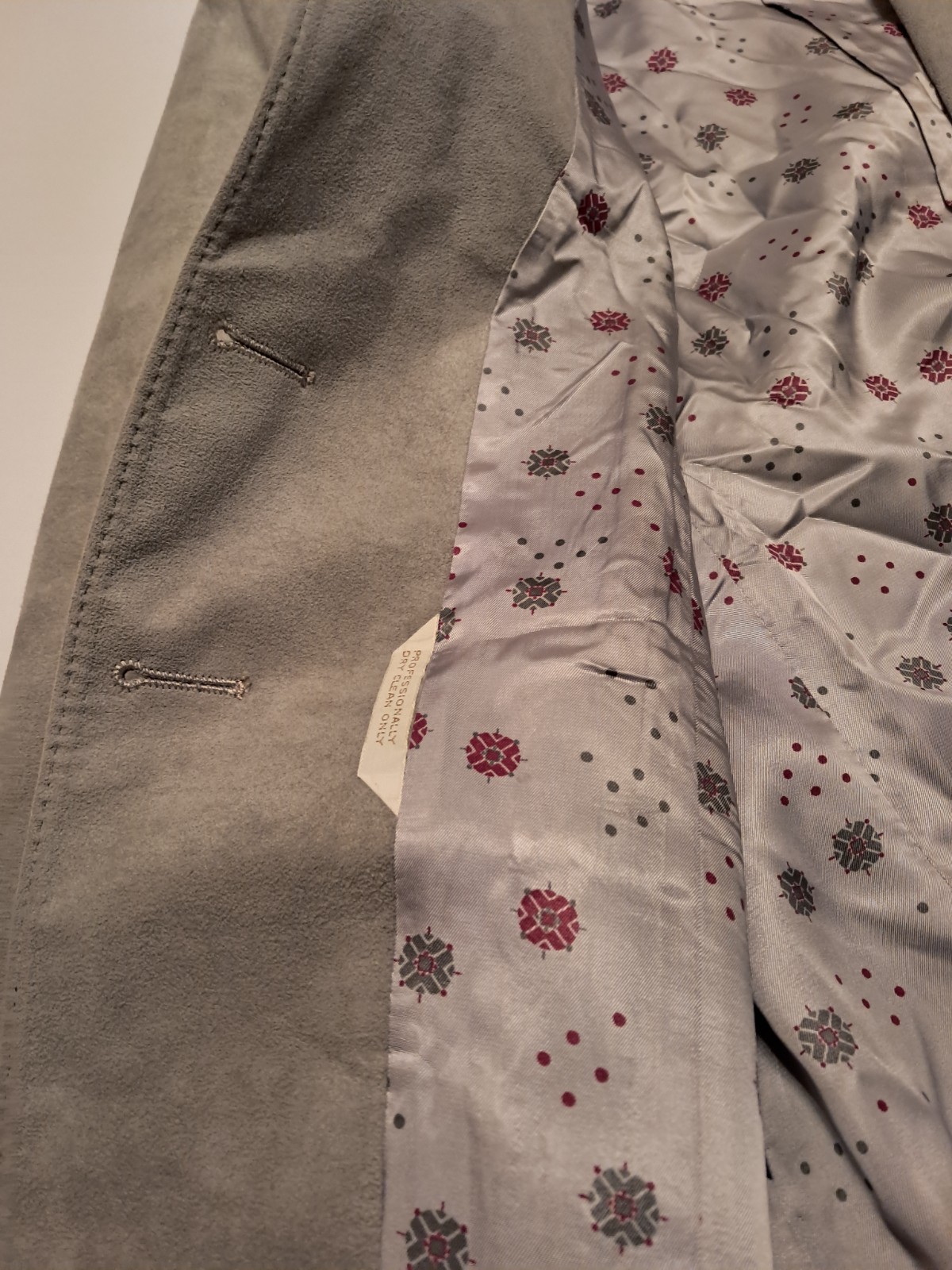 Vintage Vincent-Kari of California Women’s Grey Ultra Suede jacket