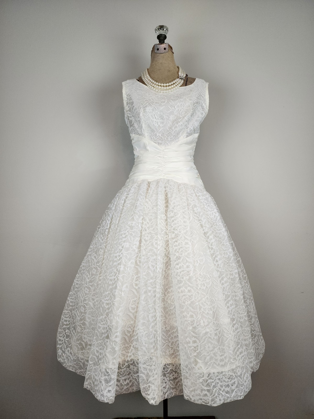 Vintage 1950’s Warm White Satin with Lace Overlay Cocktail Dress Size Medium
