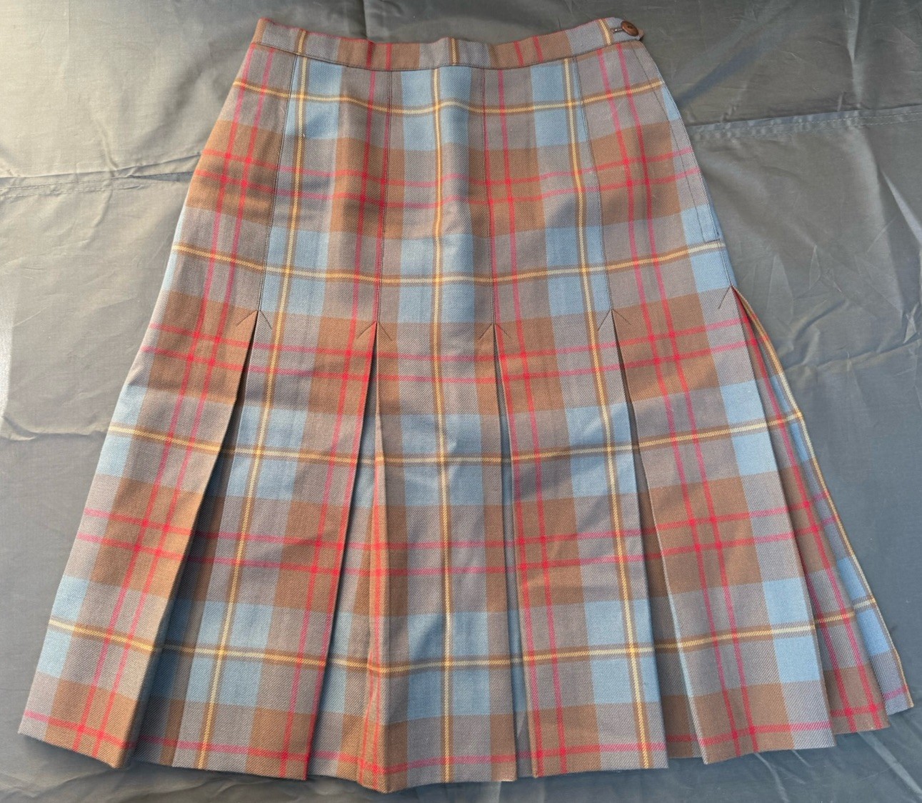 VTG Plaid Tartan Wool Skirt Pleated Mc Ewens Perth Scotland 70s Small 26” Waist