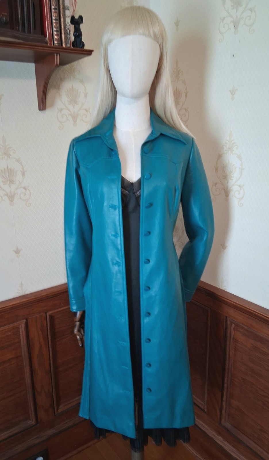 Vintage 1960s 1970s Teal Vegan Leather Dagger Collar Mod Spy Girl Trench Coat
