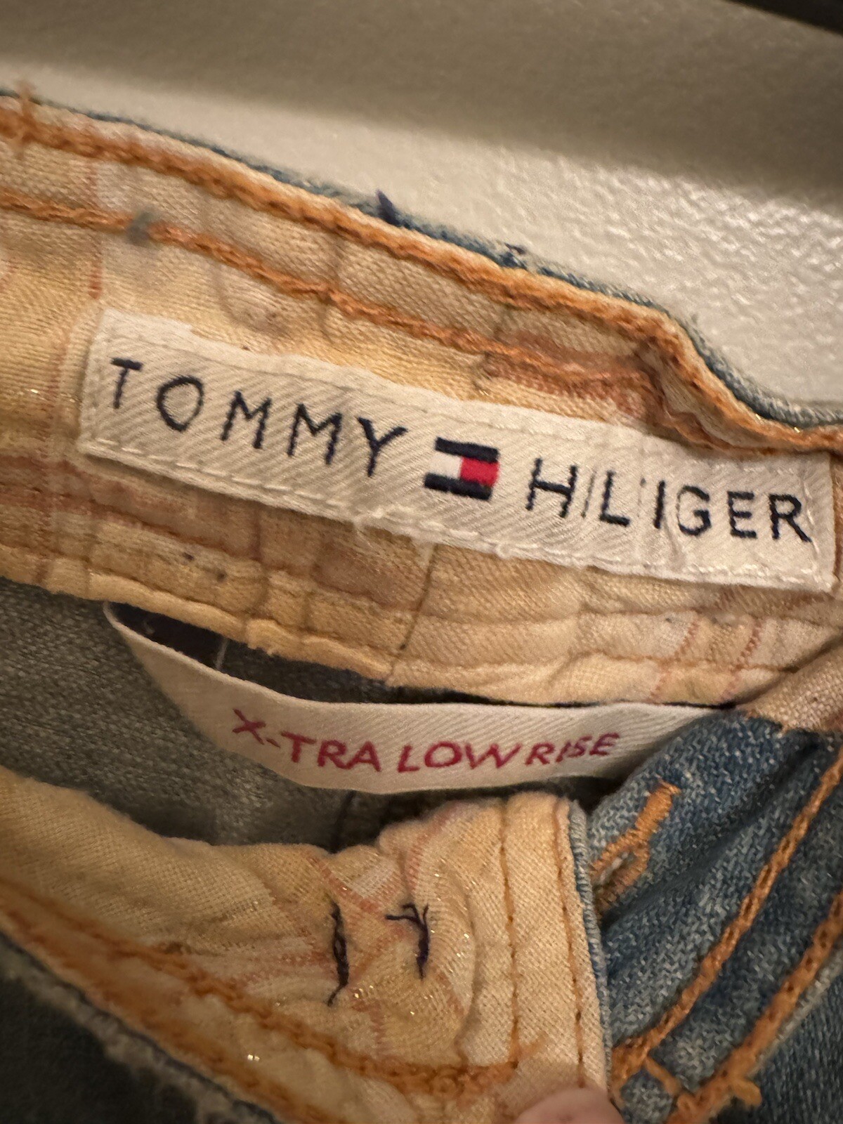 Tommy Hilfiger Women’s X- Low Rise Flare Jeans. size 6. NewTags Still On. 2007.