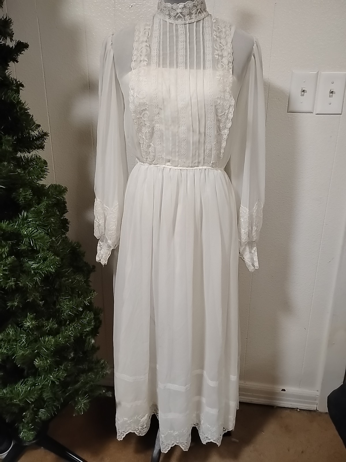 vintage Romantic renaissance bridal gown Rust & Martin edwardian prairie