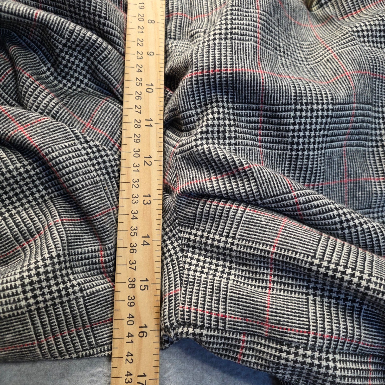 Briggs New York Walking Shorts Womens 24W Gray Plaid Belted Career High Rise
