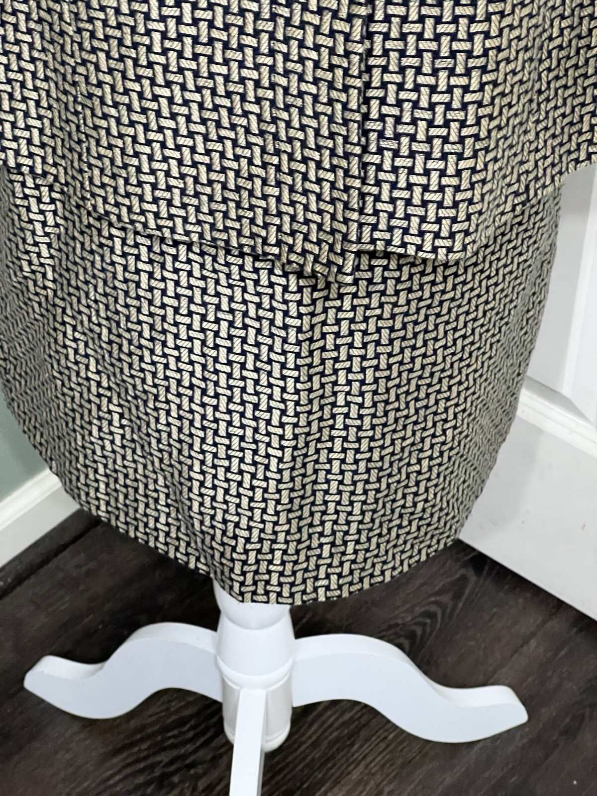 VTG Dana Buchman Black/Gold Geometric Pattern 2pc Jacket Sz Skirt Sz10P Suit
