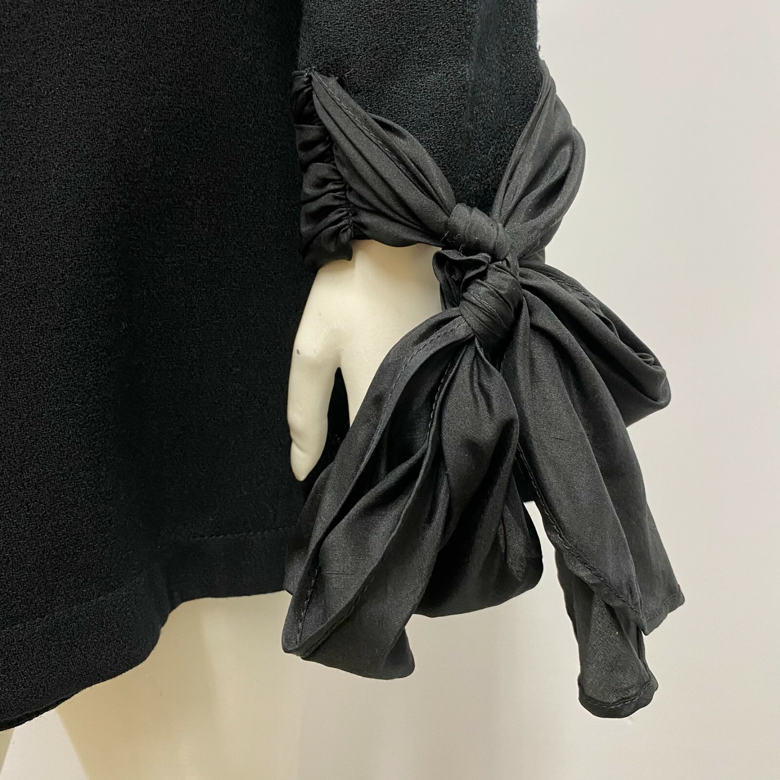 Vintage Barboglio Cristina Jan Dress Black 100% Wool Cool Large Bow on Cuff 10 6