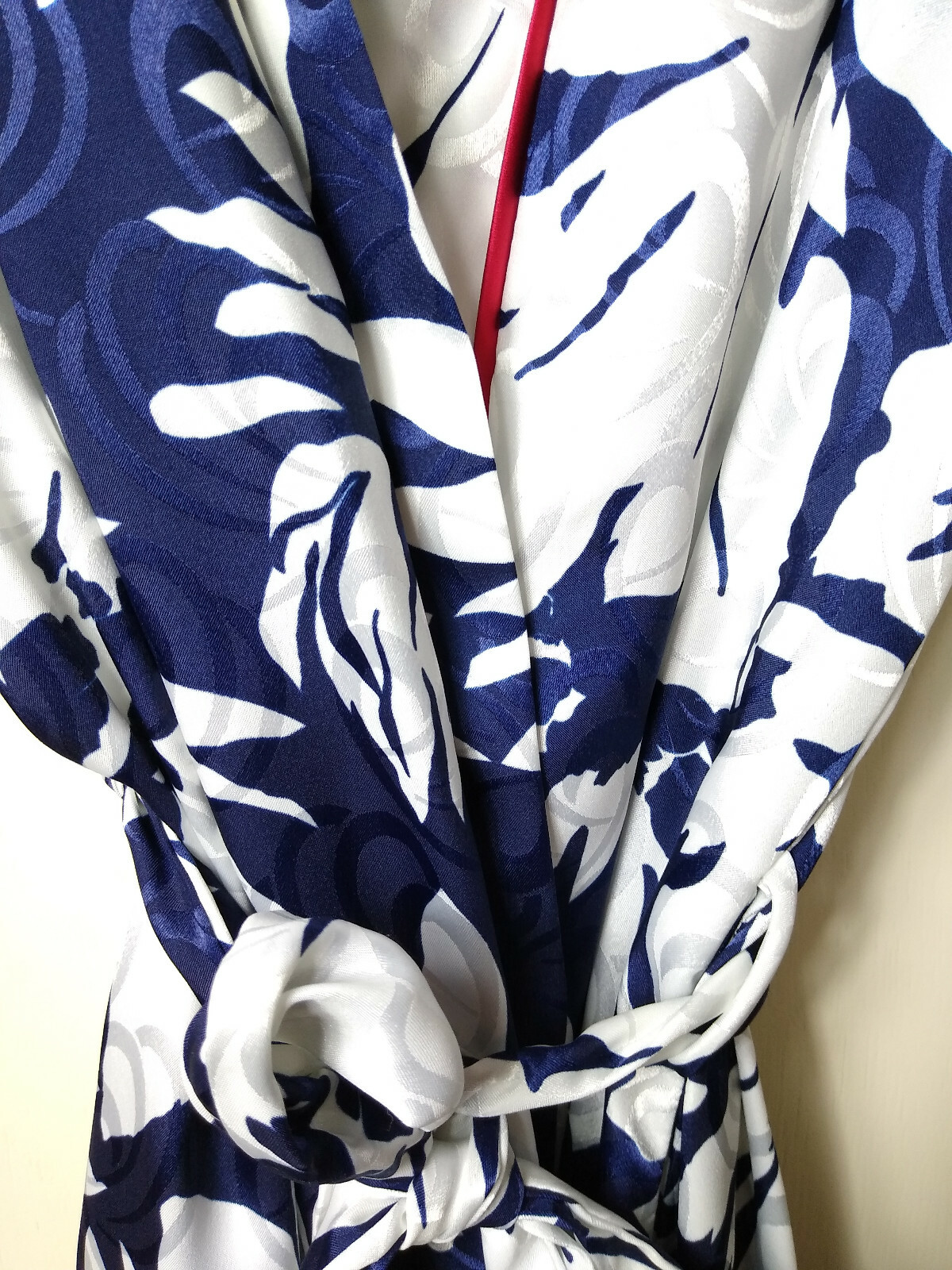 VTG GEORGETTE TRABOLSI NEIMAN MARCUS LONG ROBE SIZE L FLORAL NAVY WHITE