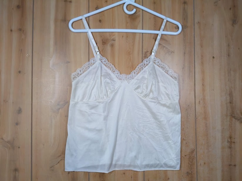 Vintage Sheer Ivory Camisole Silky Lace Trim Made in USA Sz 36 Med/Lg Peter Pan