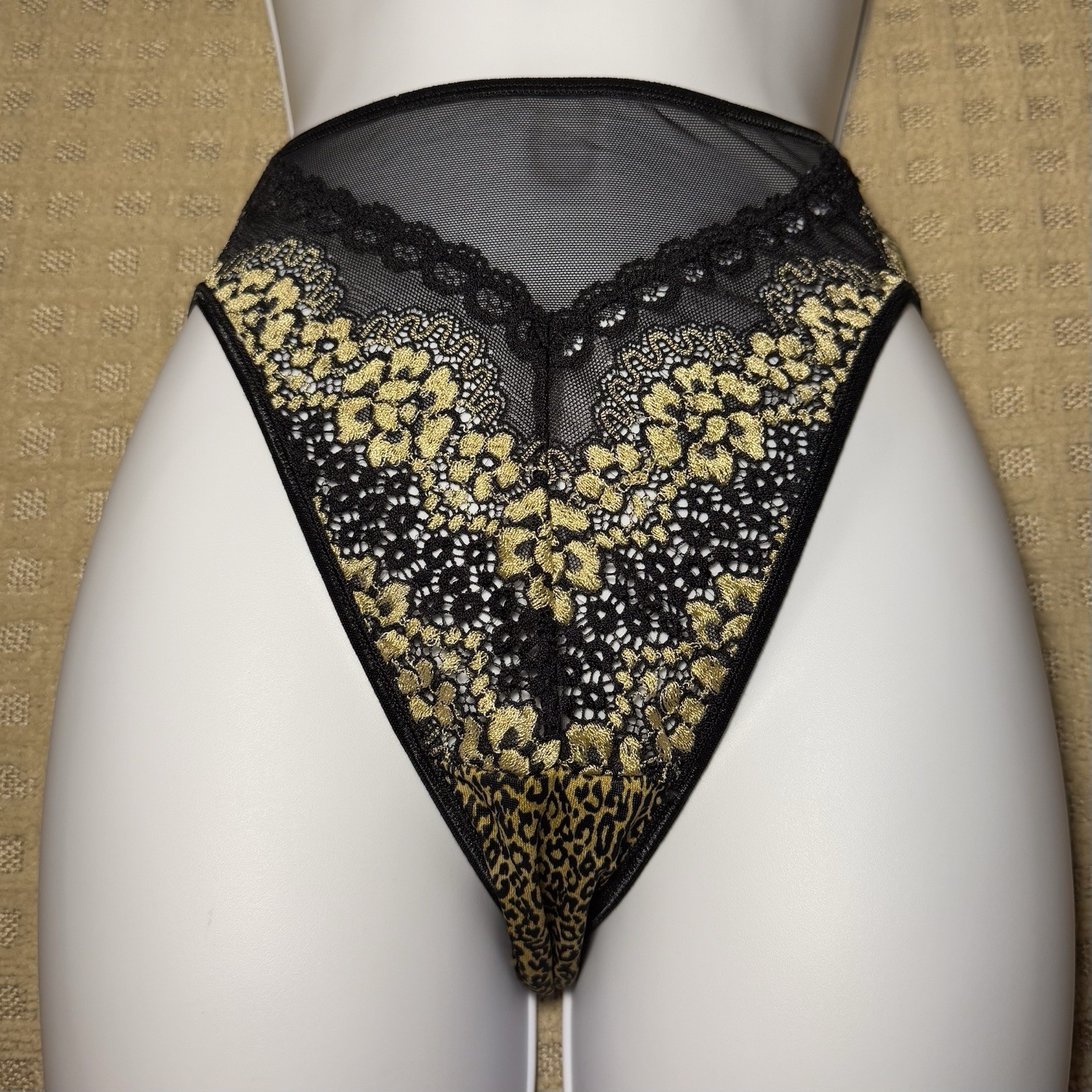 NWOT Vintage OLGA Leopard Nylon Black Gold Lace 20062 Hi-Cut Bikini Panties M/6