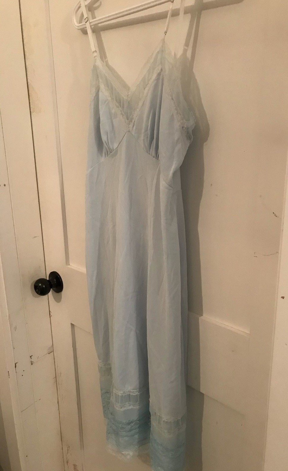 Vintage Luxite by Kayser Baby Blue Nylon Lace Hem Full Slip Womens Size 34
