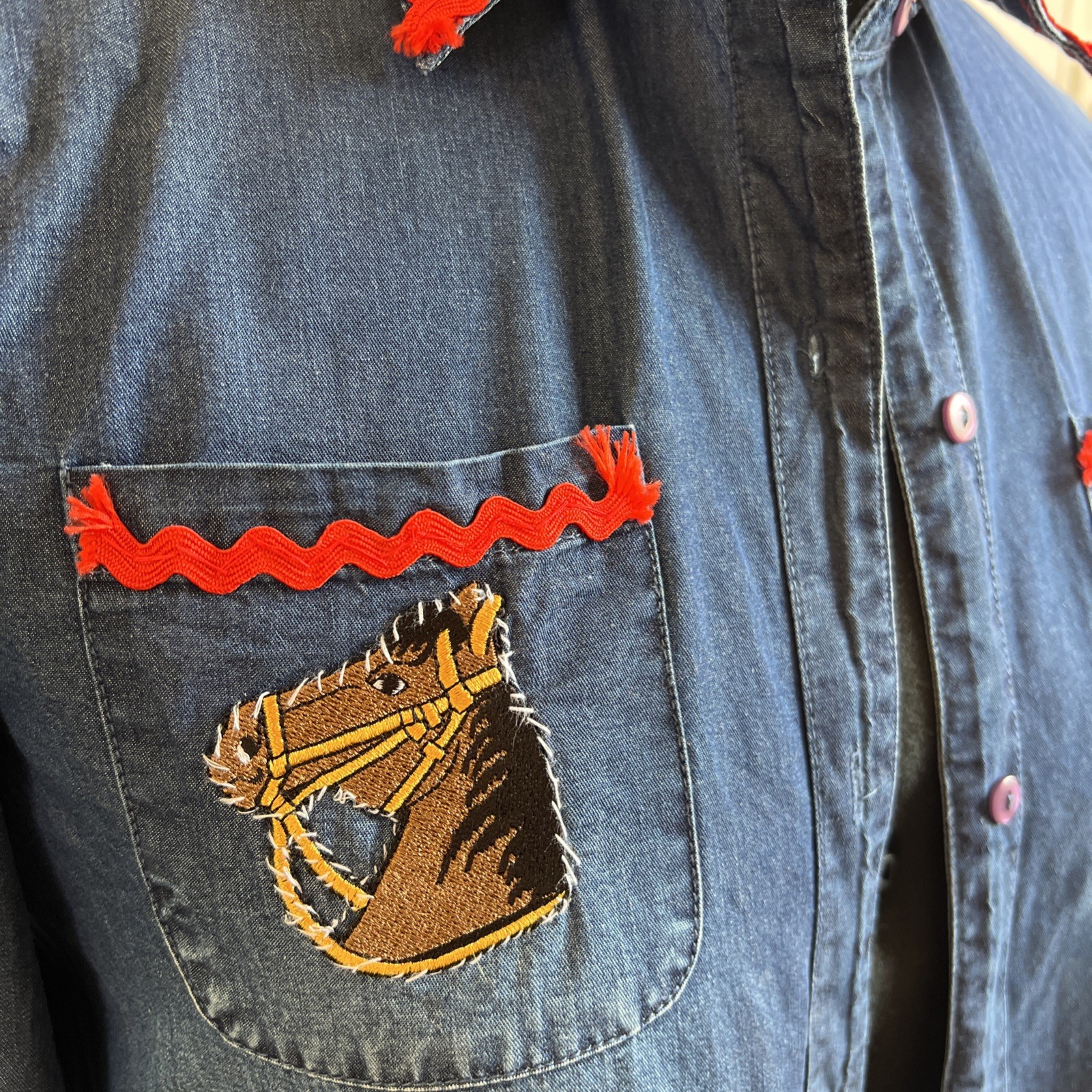 Vintage Denim Passport Jean Horse Cowboy Boot Horse Shoes Button Down Shirt smal