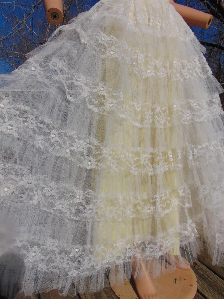 VTG 50s White & Yellow Tulle Chantilly Lace Strapless Prom Dress 24W