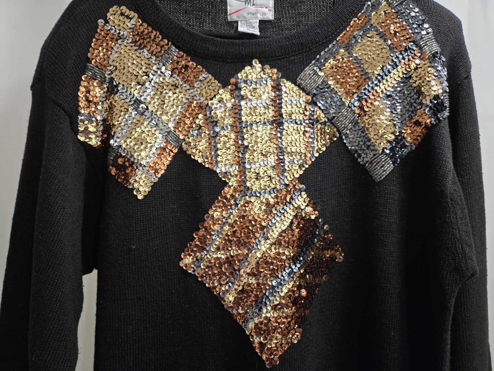 Women’s Vintage SML Sport Ltd Black Sweater Wjth Bronze Sequins Size MED 1992