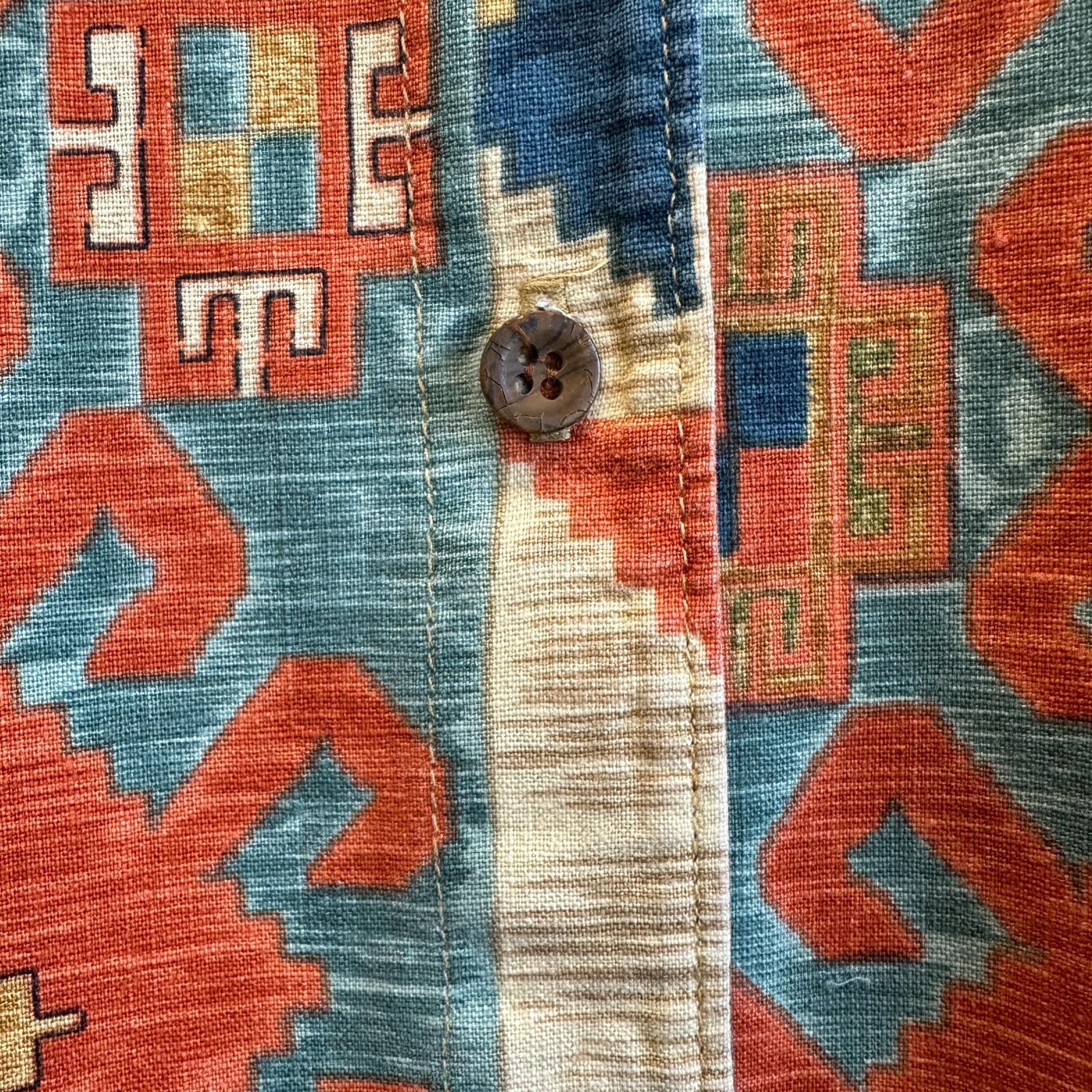 Gotcha Covered Shirt Women’s M VTG 80s Southwest Aztec Tribal Print Made in US
