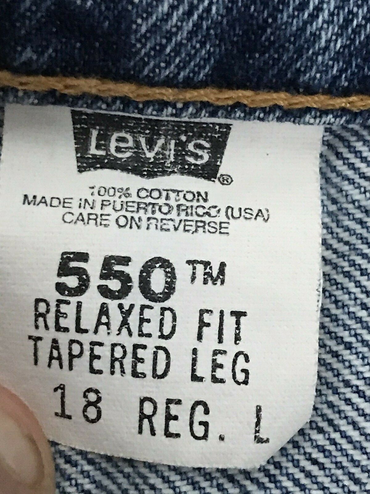 Levis 550 Relaxed Tapered Jeans 18 Reg L (35×32)