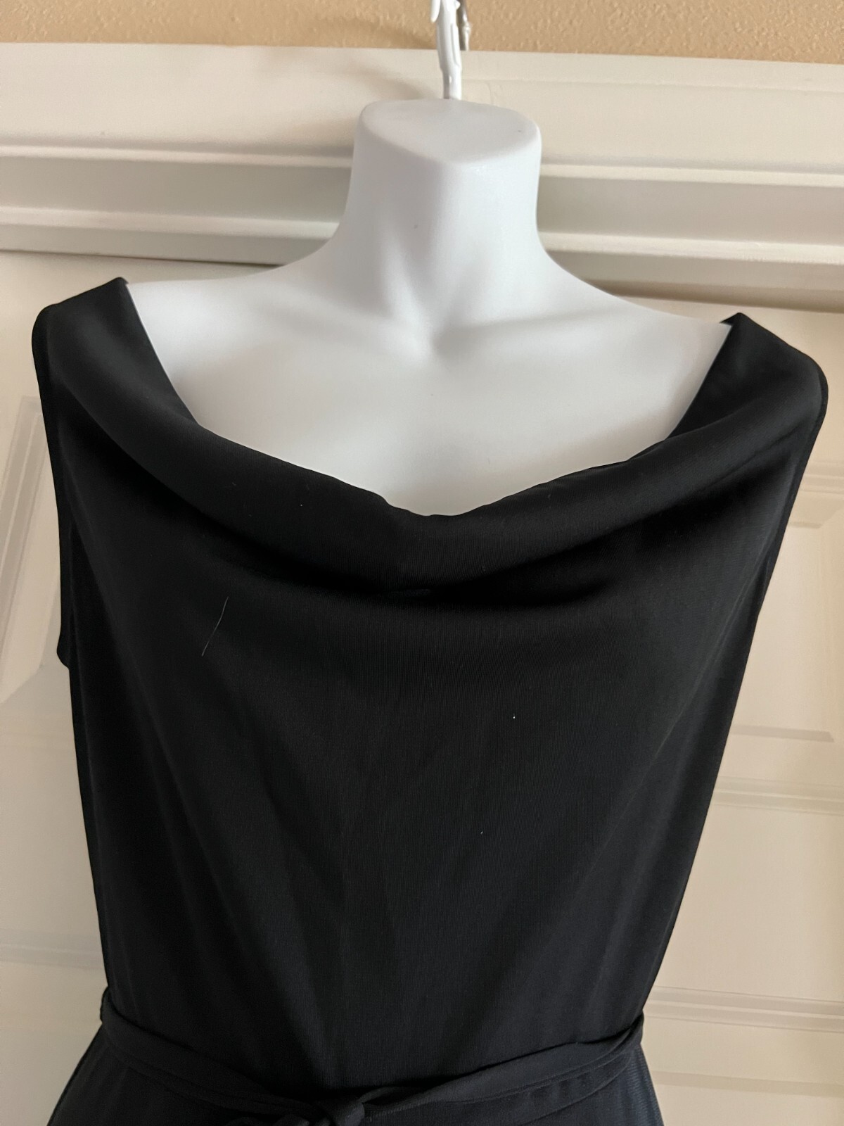 EXPRESS BLACK SLEEVELESS SIMPLE ELEGANT DRESS COWL NECK SZ 9/10 GORGEOS NEW