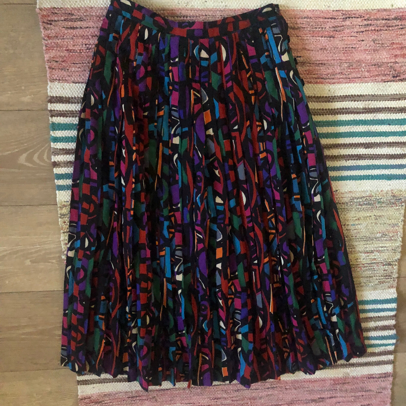 VGC. JAEGER London Vintage Classic Pleated Geometric Style/ Wool Skirt Sz 26 X31