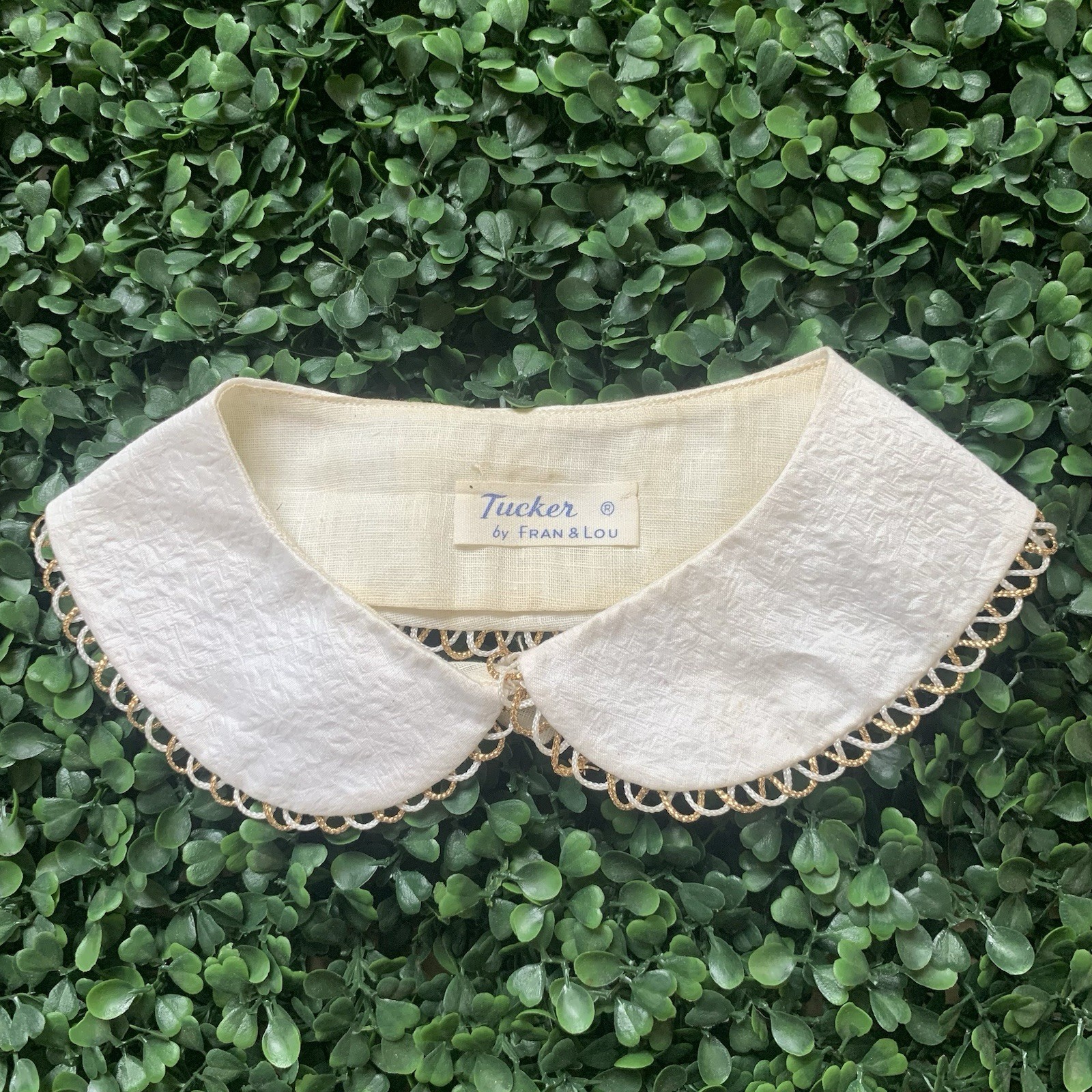 Vintage 50s 60s 1960s Tucker By Fran & Lou White & Metallic Holiday Collar