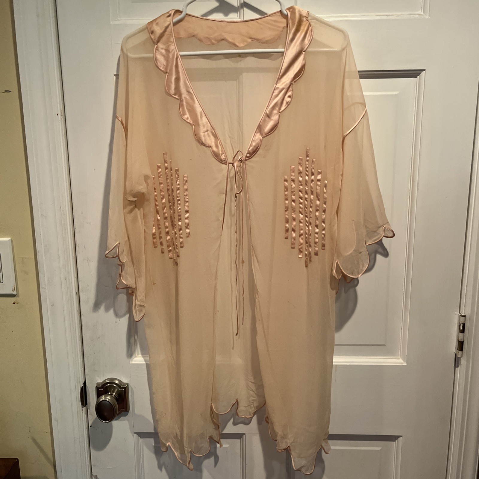 Antique 1920s Pink Silk Chiffon Peignoir Dressing Robe Satin Art Deco Lingerie
