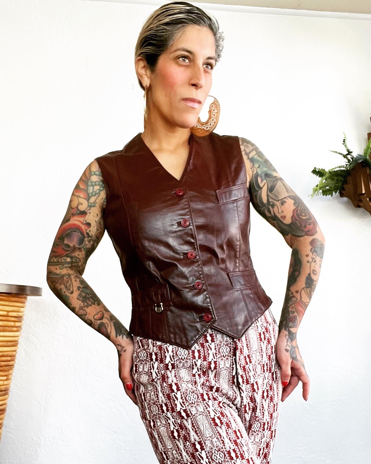 SIGNED ETIENNE AIGNER 70’s 70s Vintage Wine Brown Fitted Lined Leather Vest S M