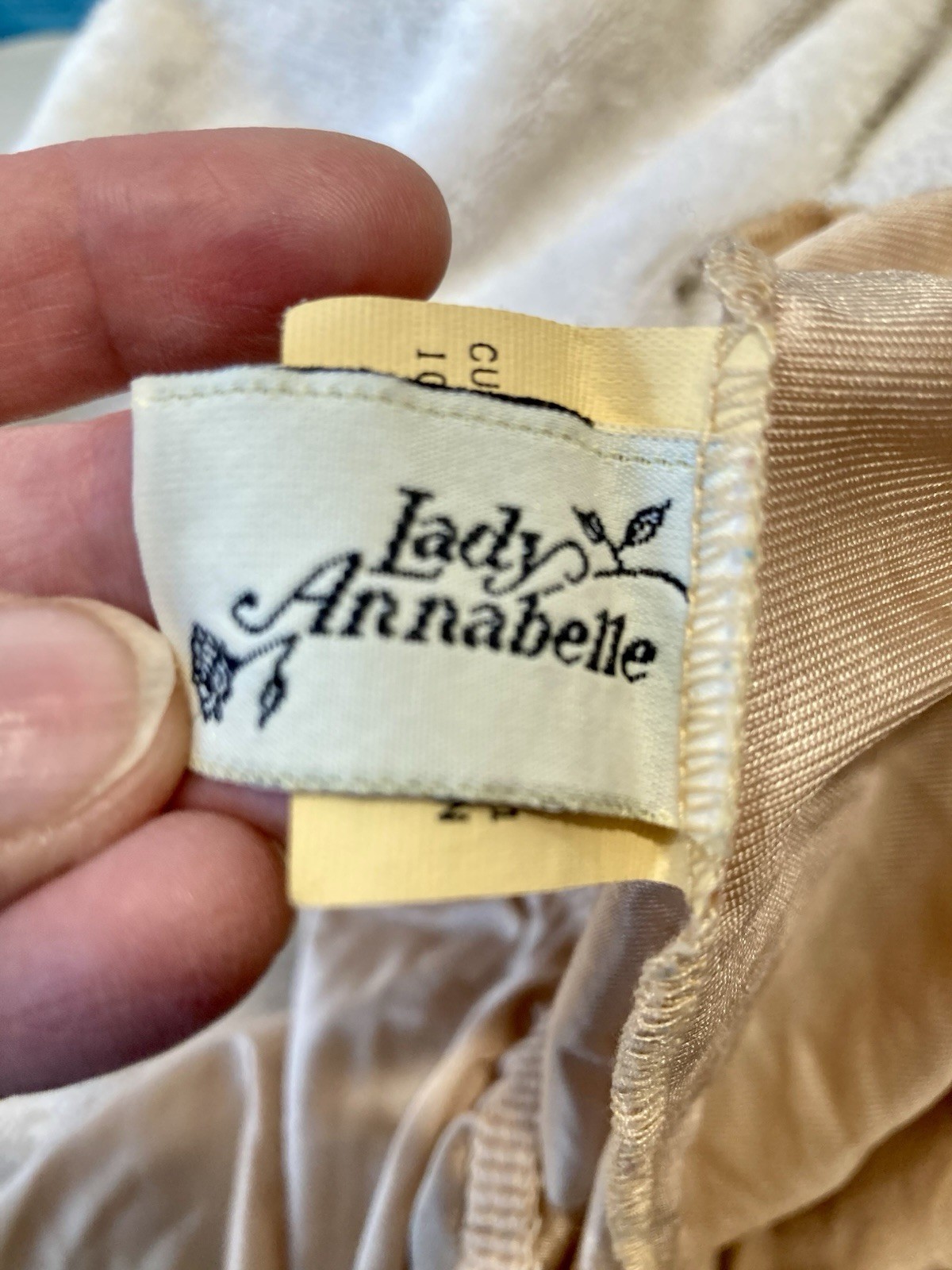Vintage 1/2 Slip Lady Annabelle Glossy Champagne/Ivory Lace Waist 28/38” Lng 29”