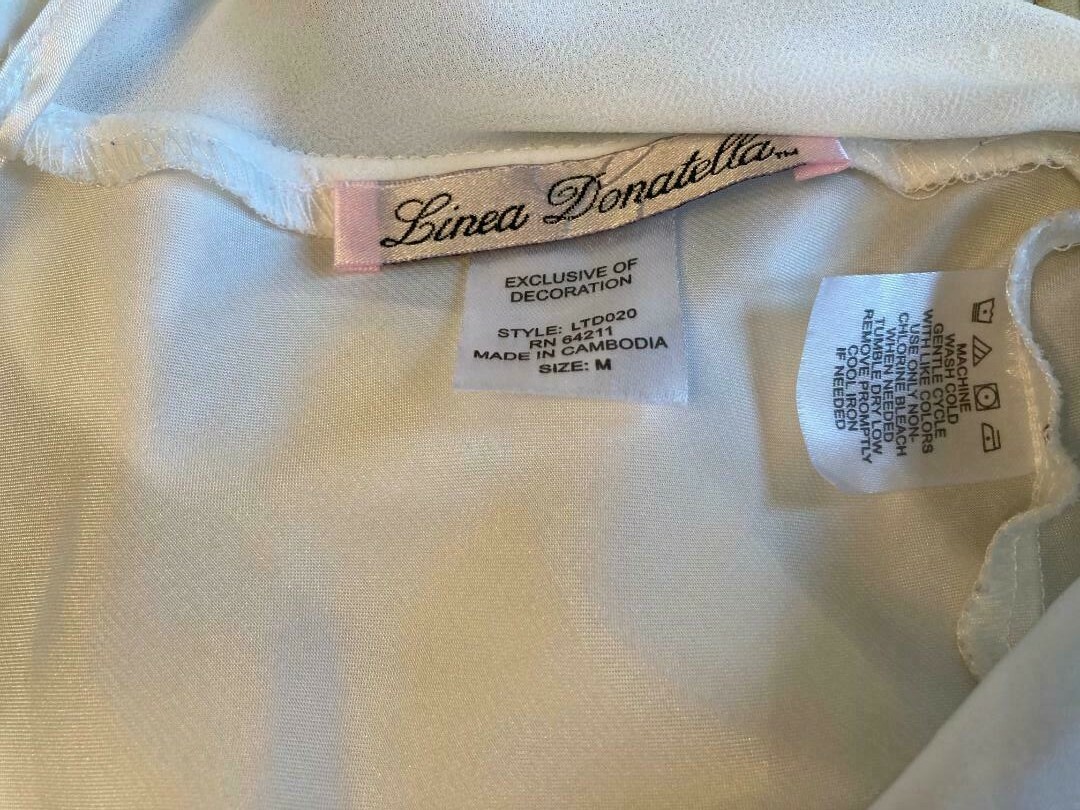 VINTAGE~ WHITE „LINEA DONATELLA” PEIGNOIR GOWN SIZE MEDIUM BLING & CHIFFON