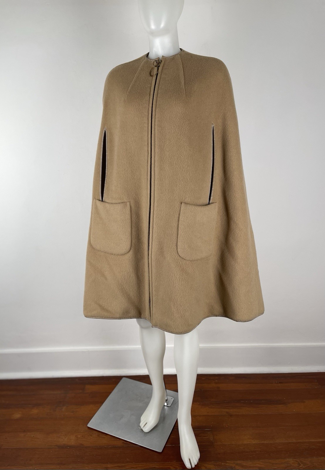 VTG 60s Cape Wool Leather Trim Ring Zipper ILGWU (SEE FLAWS