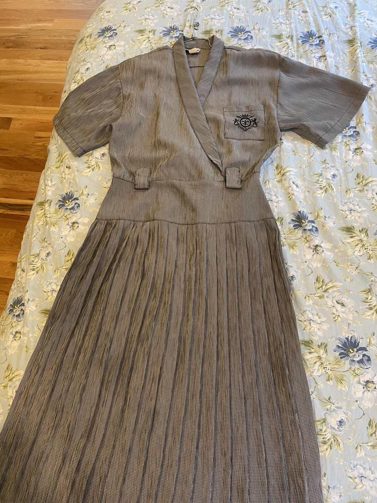 Vintage John Roberts Dress Black And White Sz 11-12 Crest Pleated Skirt