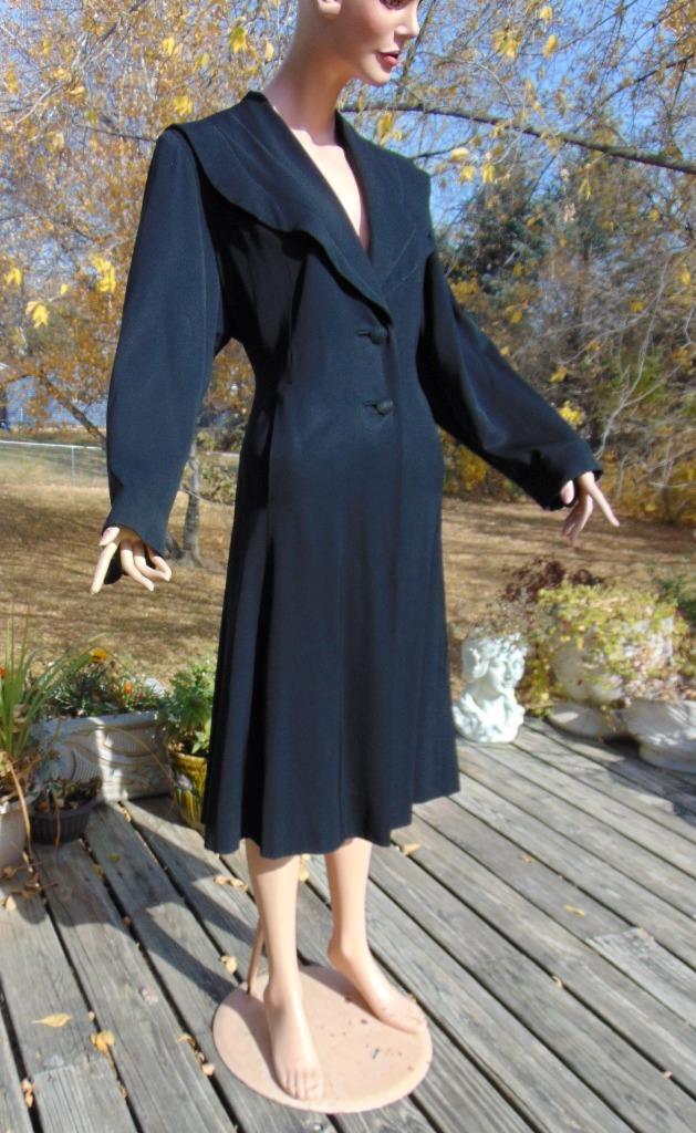 VTG 40s Forstmann Black Gabardine Belted Back Fitted Coat 34W
