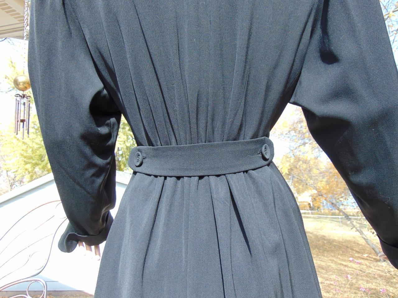 VTG 40s Forstmann Black Gabardine Belted Back Fitted Coat 34W