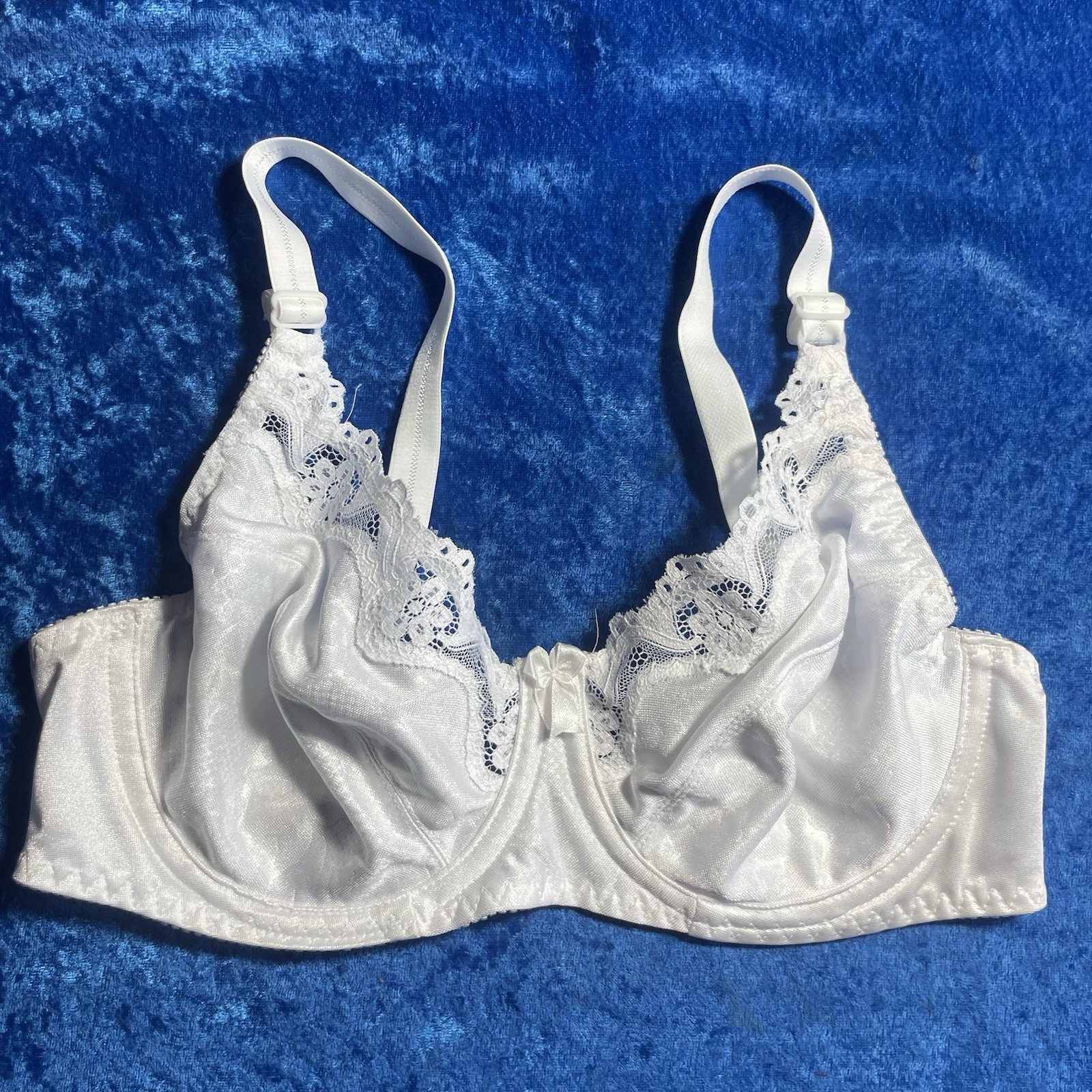 Vintage Hanes Bra 36c Shiny White Nylon Lace Underwire