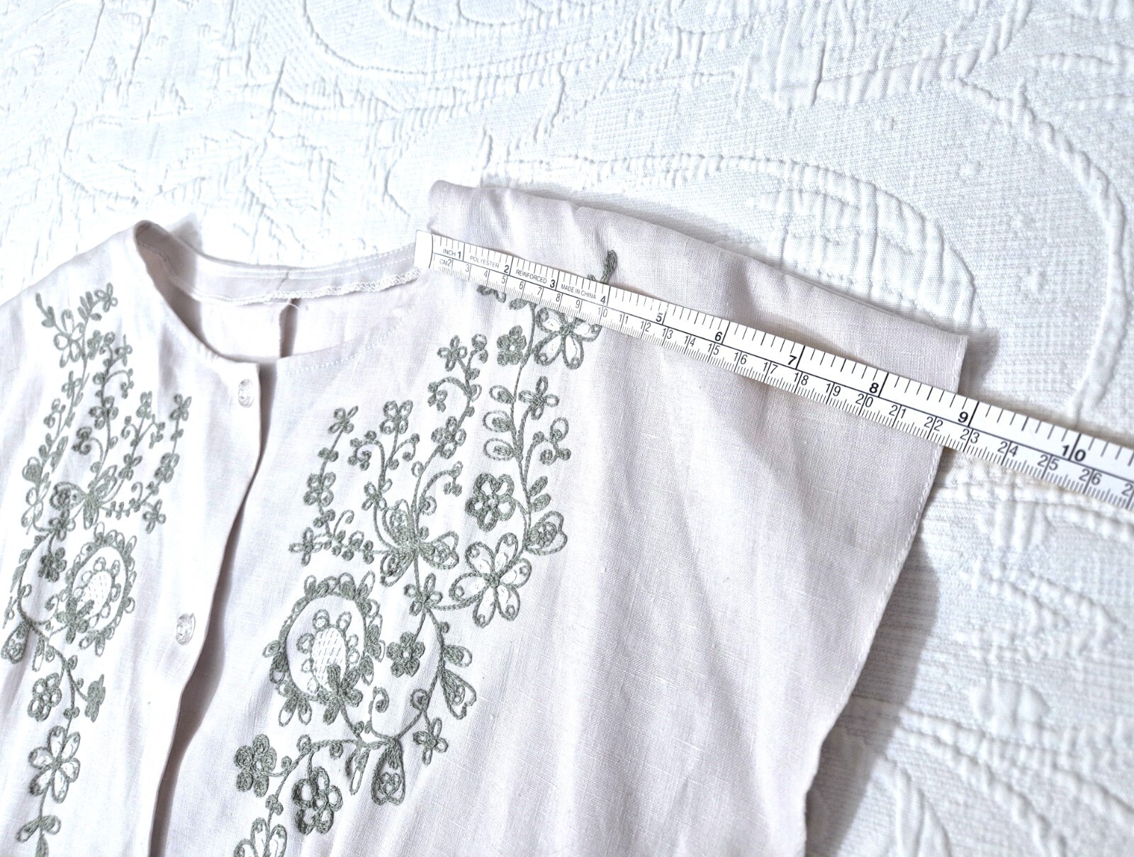 vintage dress ussr women’s dress robe made of linen with embroidery Ivanovo