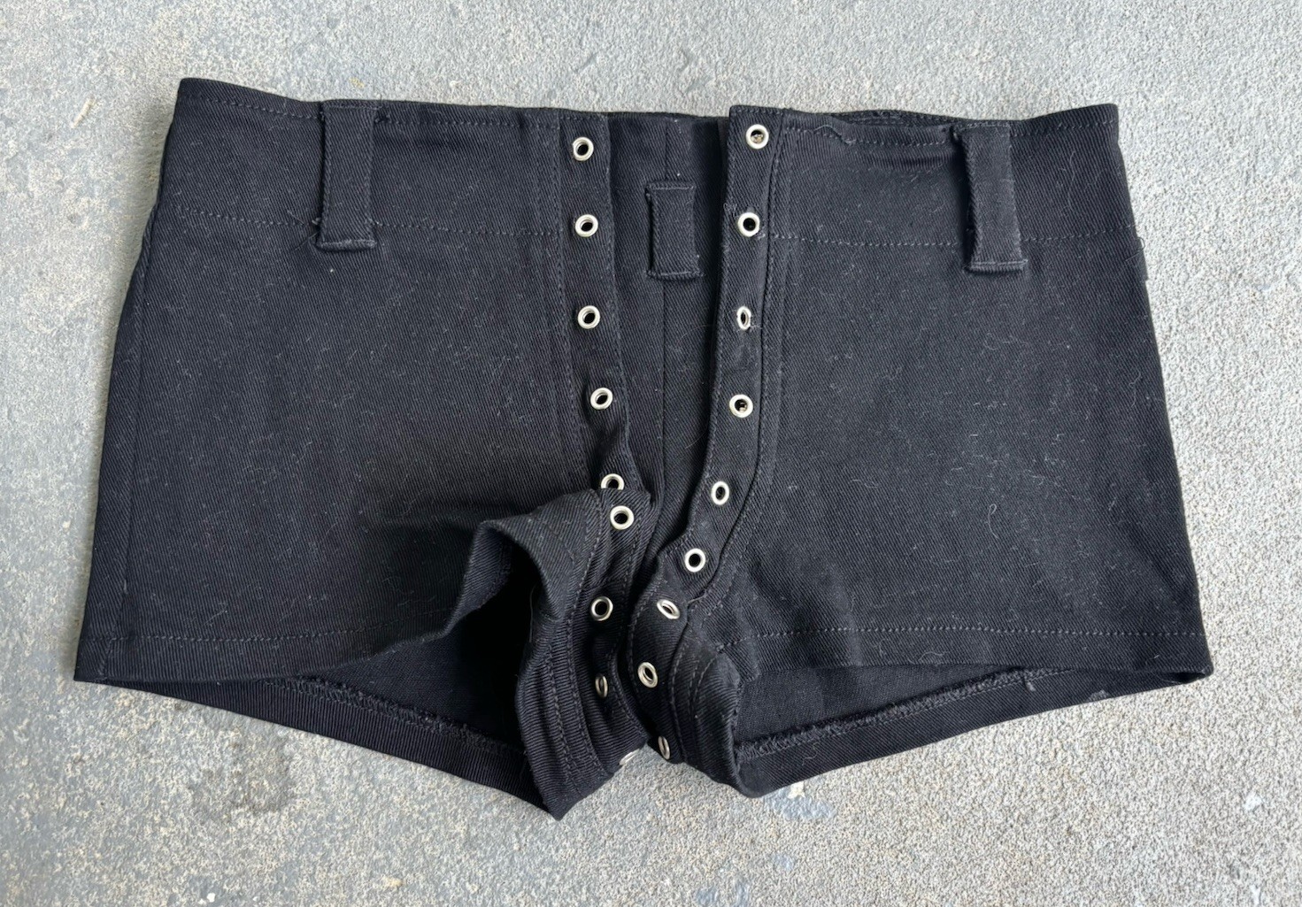 VTG Y2K Tripp NYC Women’s Punk Goth Short Shorts.low Rise Sexy.29” Stretchy