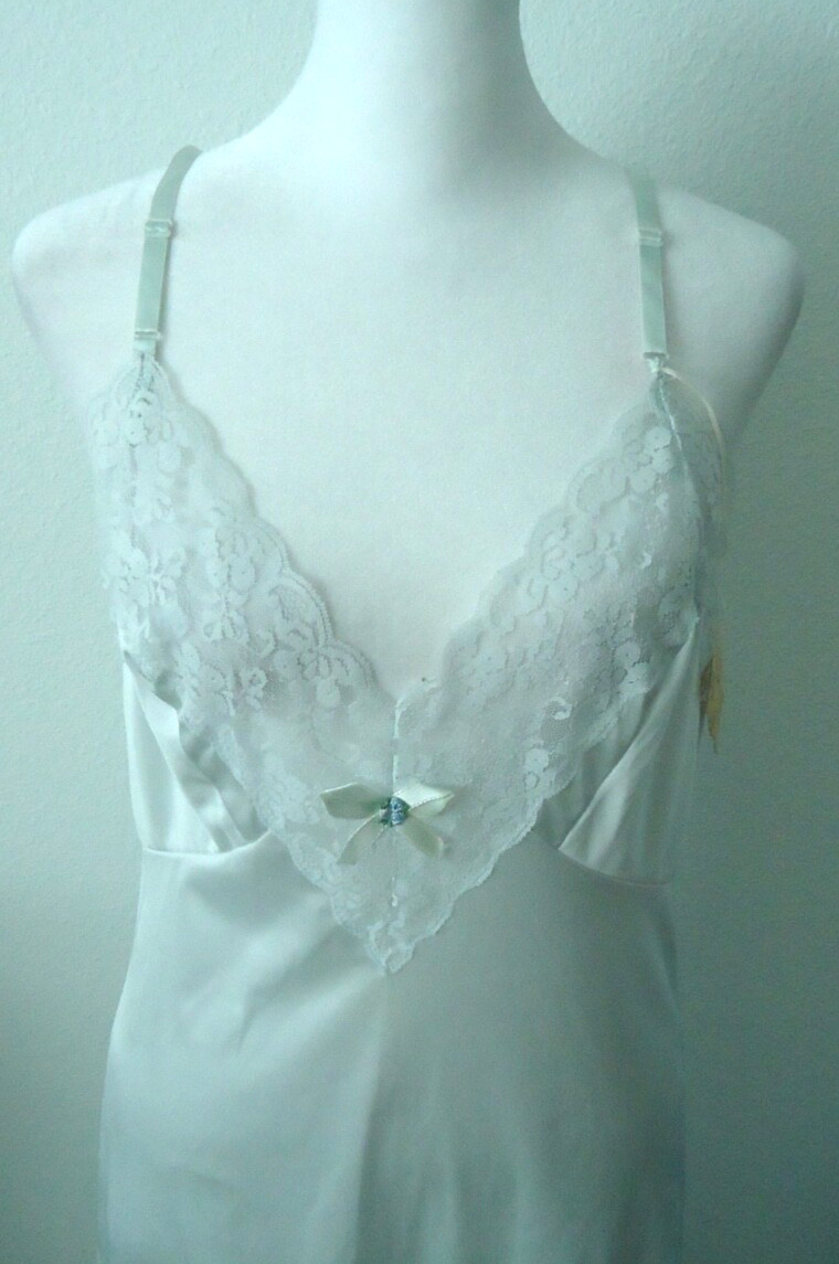 Vtg 60s Alexander Slipperfection Lace Full Slip Ice Blue Nightgown Size-34