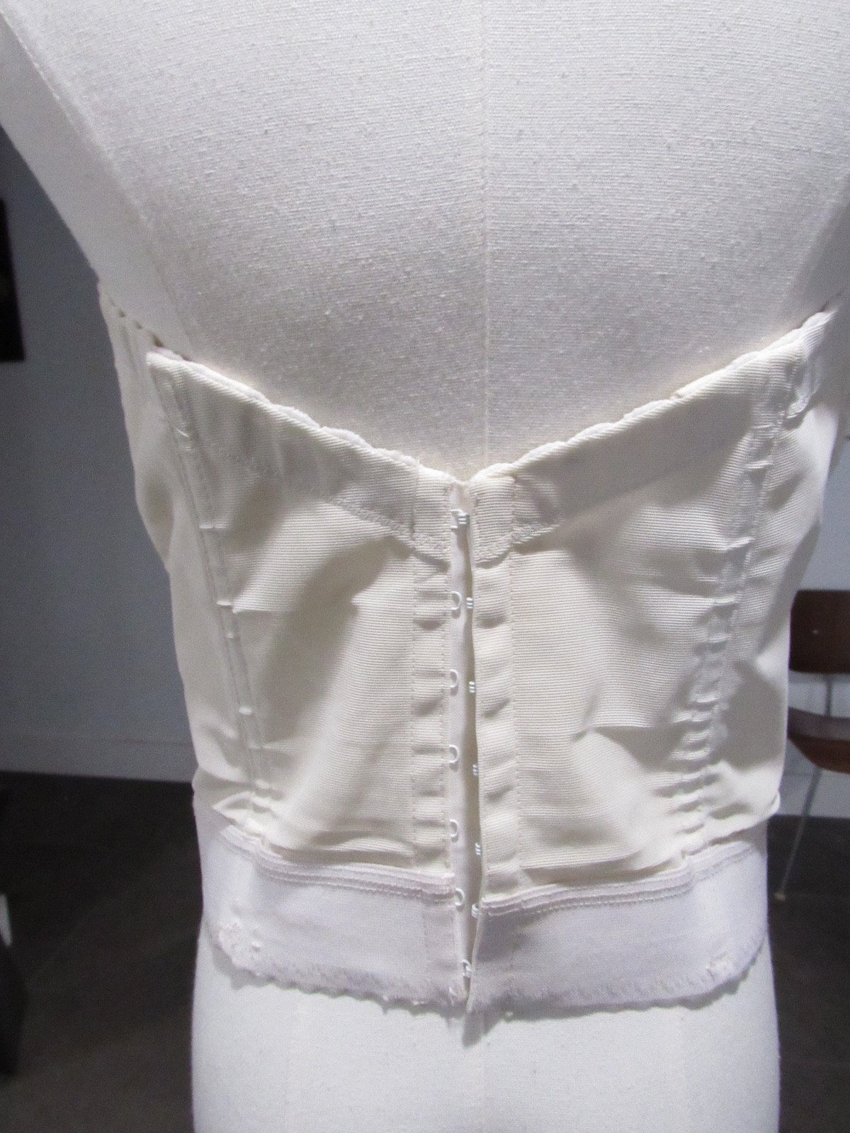 40s 50s vtg Goddess Bustier Longline dress Bra top 42DD White LACE goth lolita L