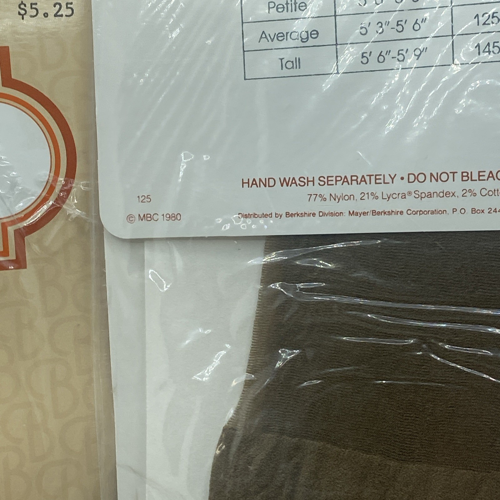2 – VTG Nos Berkshire Sheer Support Pantyhose – Pale Taupe Average 4475 Sandal