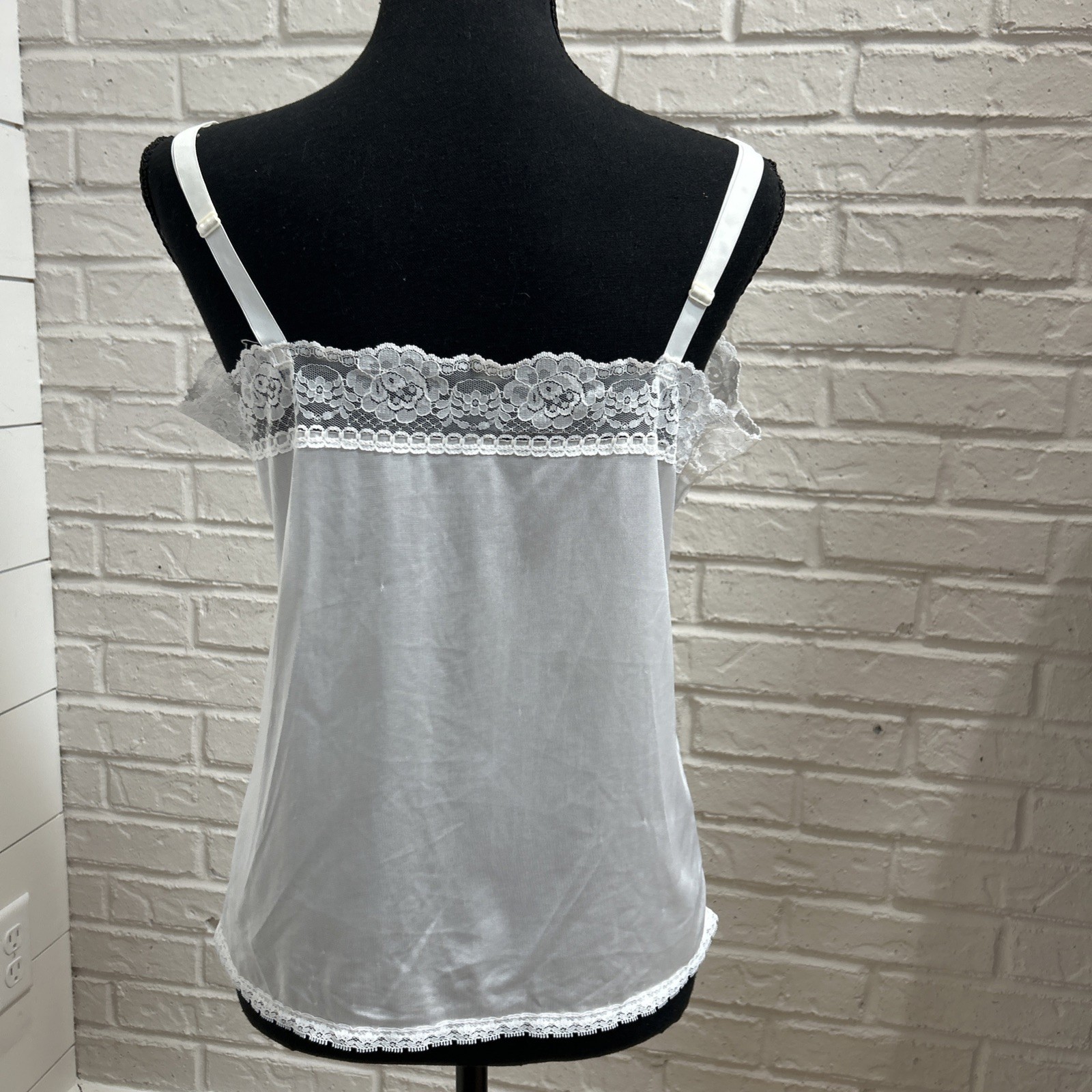 Vintage MARDOR Slip Size Large ~ White Lace Camisole Tank Lingerie / Wedding