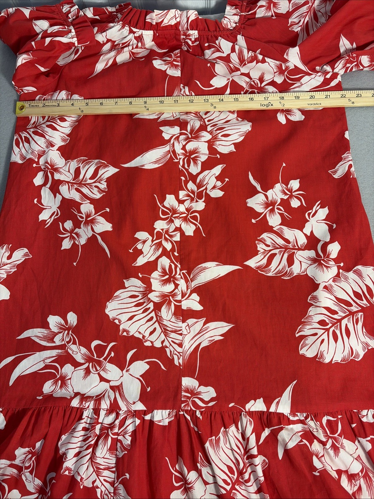 Vintage Hilo Hattie Red Muumuu – Made Only in Hawaii Size Medium. *Flaw, Read*