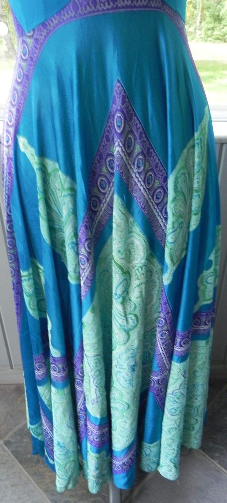 VTG Elinor Gay Original Long Full Sleeveless V-Neck Dress Blues & Purple Print!