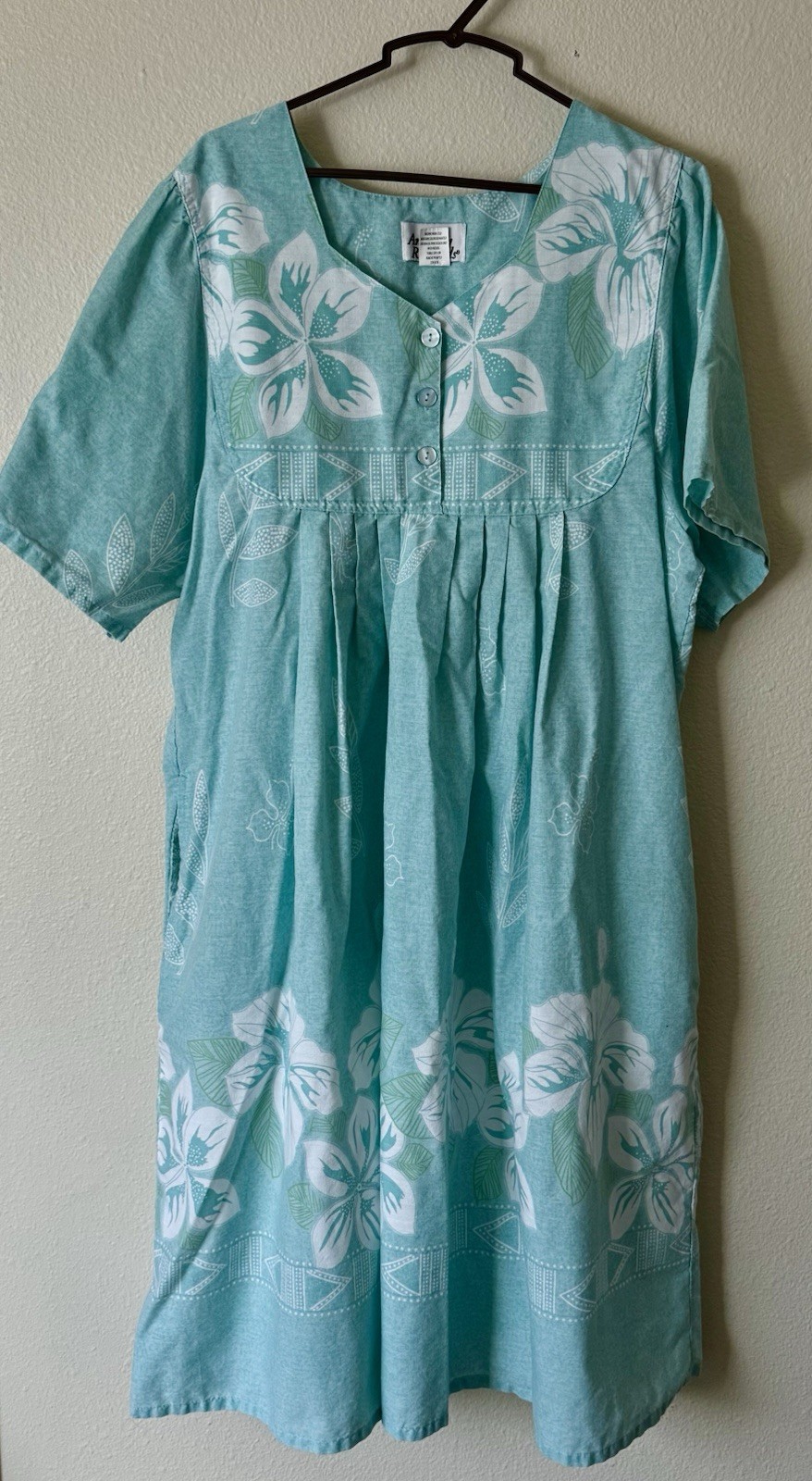 Vintage Anthony Richard’s Size XL Hawaiian Muumuu Floral House Dress Duster Robe
