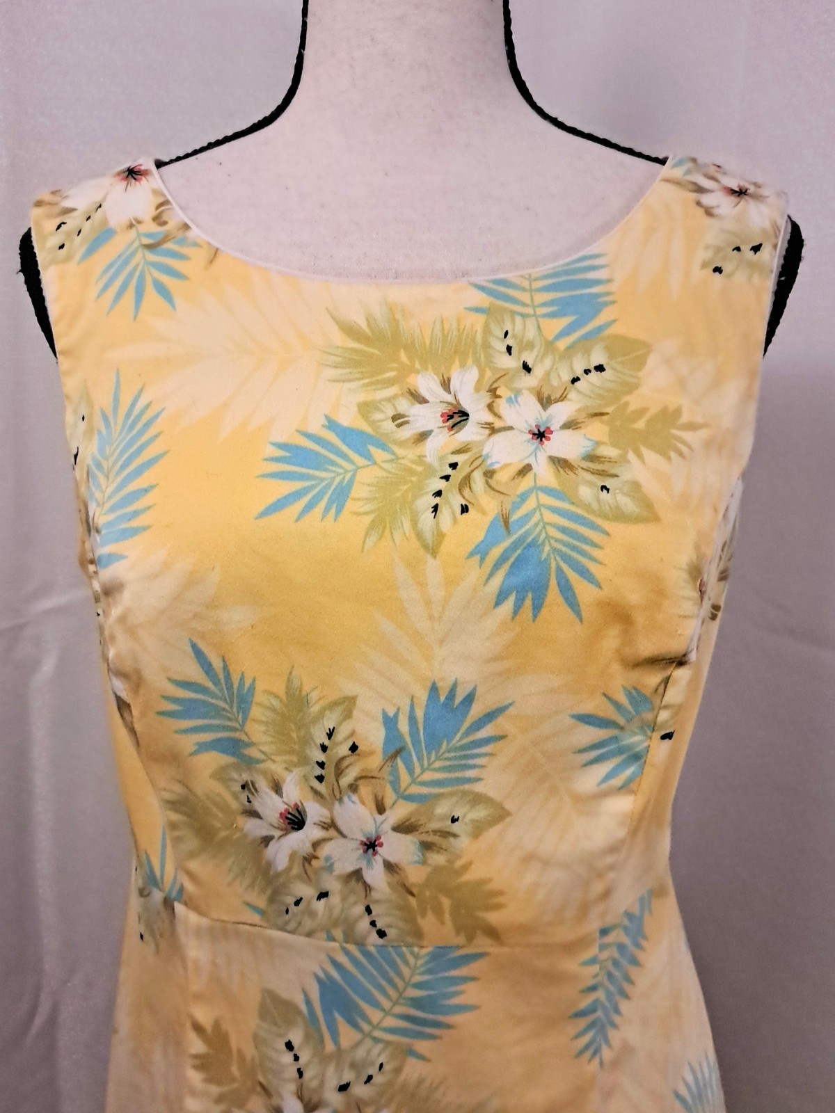 Vintage Erika Cotton Yellow Tropucal Print Cutout Back Detail Dress Size 10