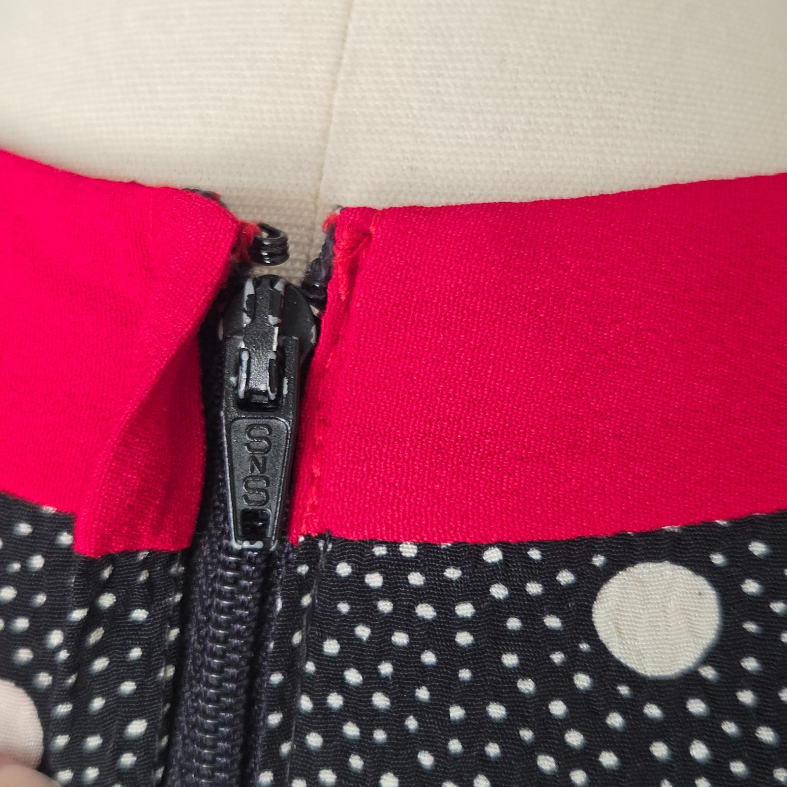 Vintage 80s Polka Dot Mini Dress Size M 8 Black Red Tiered Skirt Long Sleeve
