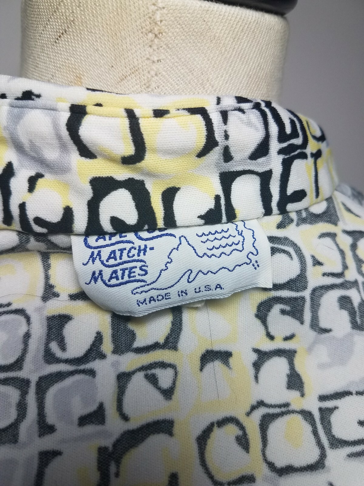Cape Cod Match Mates Vintage 1970s Ladies Polyester Shirt Geometric Medium